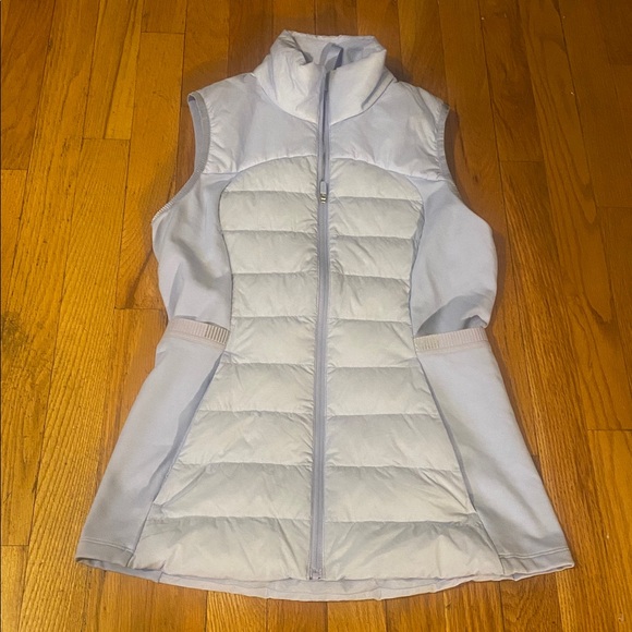 Lululemon Down for it All Vest  Size 6 Lilac Smoke EUC - Picture 2 of 8